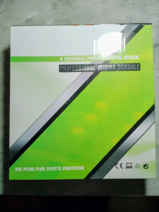 Mixer Audio 3/4 Canali + 2 Microfoni Wireless