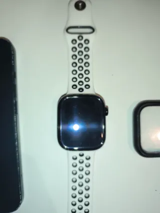 Precio negociable Pack iPhone 15 + Apple Watch S1