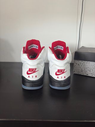 Jordan 5 Fire Red
