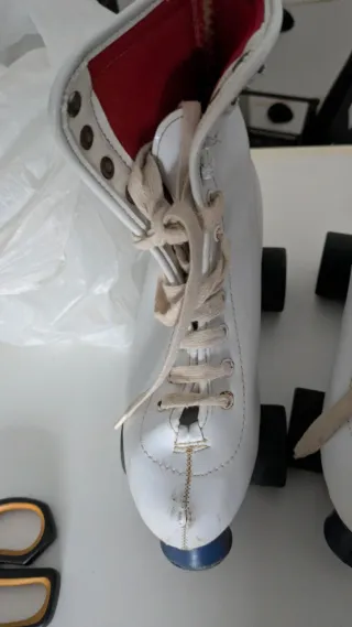 Patines Boomerang Clásicos Blancos
