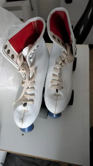 Patines Boomerang Clásicos Blancos
