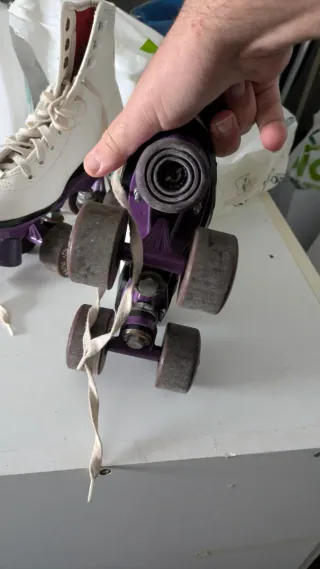 Patines Boomerang Clásicos BlancosMorado