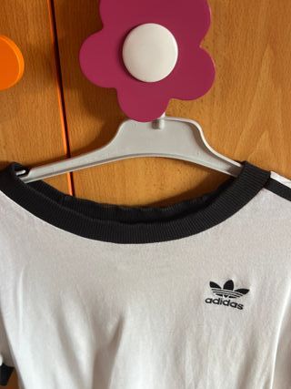Camiseta Adidas Originals Blanca y Negra Talla XS