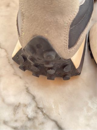 Zapatillas New Balance Beige/Gris