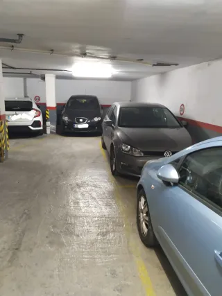 Alquiler plaza de parking para coche pequeño