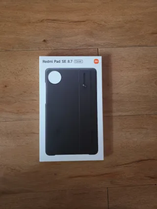 Funda Xiaomi Redmi Pad SE 8.7 sin abrir. Original