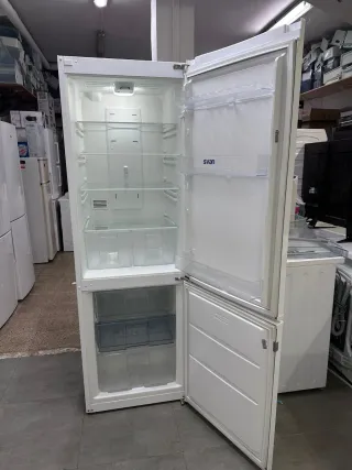 Nevera combi svan con garantía transporte