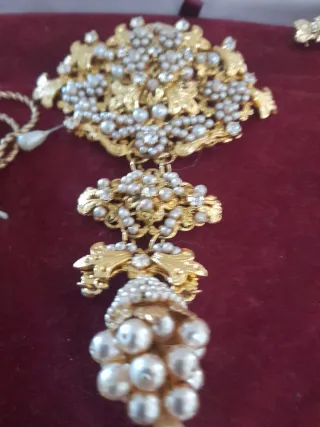 Traje de Fallera Negro y Dorado, completo.