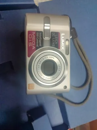 Cámara Digital Panasonic DMC-FX10