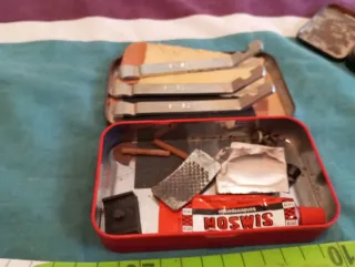 Antigua caja de parches bicicleta simson