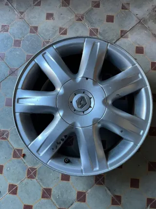 3 Llantas Renault Laguna