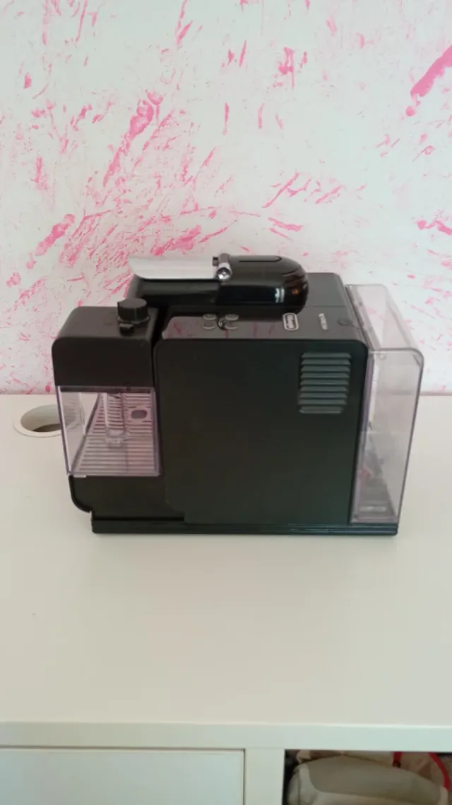 Para recambios Nespresso Latissima