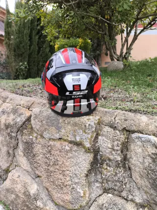 Casco LS2 integral rojo y negro