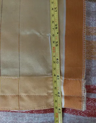 Tenda a pacchetto beige e arancio