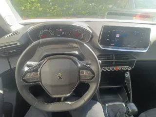 Peugeot 2008 2021
