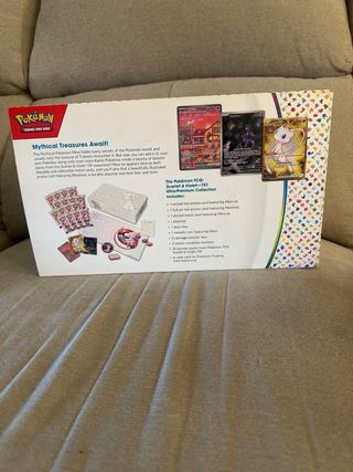 Colección Ultra Premium 151 Pokémon