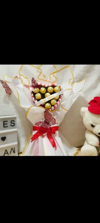 Ramo de chocolates y osito