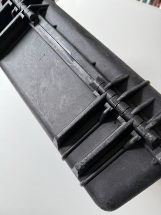 Maleta Peli 1500 Negra Resistente. FOAM