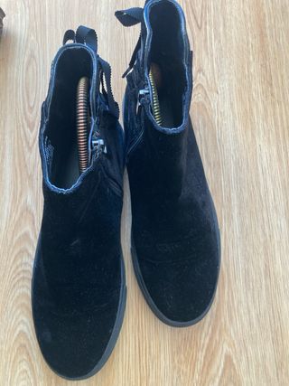 Botines terciopelo negro T38