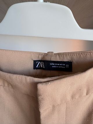 Pantalón Zara