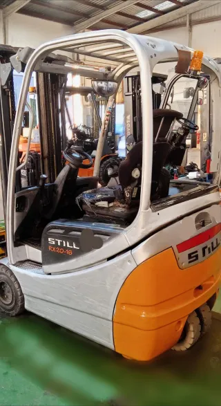 Carretilla Elevadora Eléctrica Still.