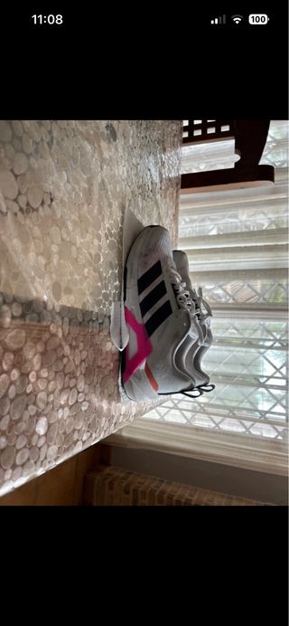 Zapatillas Adidas Blancas y Rosas