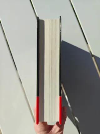 Todo muere / Everything Dies (Spanish Edition)