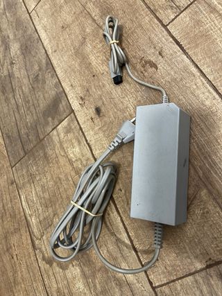 Wii rossa con accessori e giochi