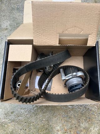 SEAT Ibiza vendo o cambio por monovolumen