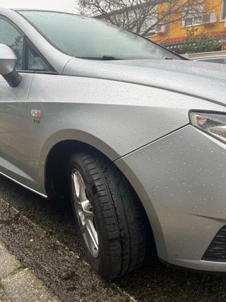 SEAT Ibiza vendo o cambio por monovolumen