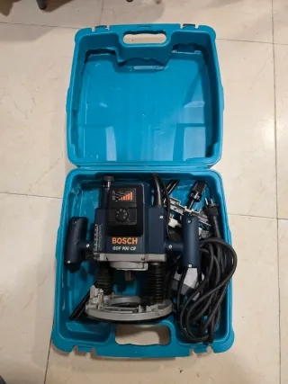 Fresadora Bosch GOF 900 CE