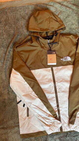 Chaqueta The North Face Marrón y Blanca