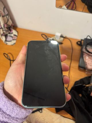 iPhone 11 Verde Acqua ¡PREZZO TRATTABILE!
