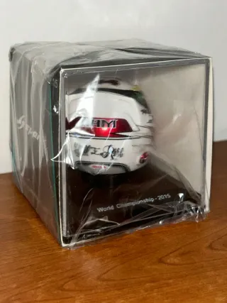 Casco Lewis Hamilton 2015 Championship f1 1/5