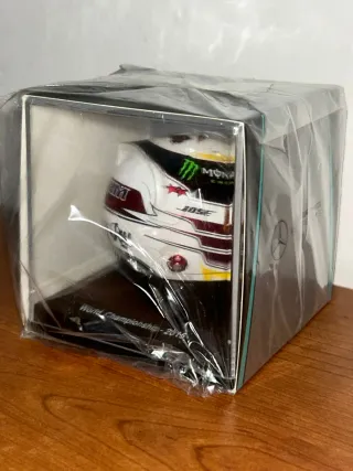 Casco Lewis Hamilton 2015 Championship f1 1/5