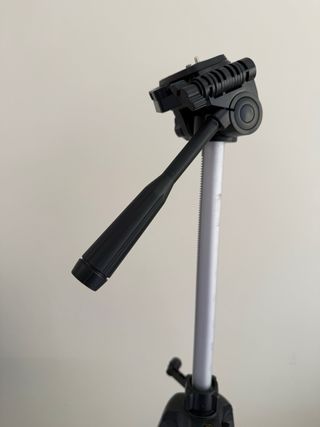 Trípode Amazon basics para cámara fotos