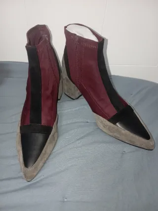 Botines Buonarotti grises y bourdeos