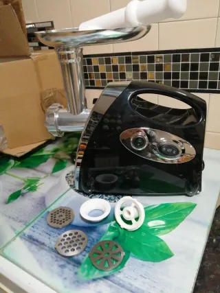 Picadora de carne eléctrica negra no ago envios