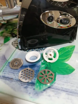 Picadora de carne eléctrica negra no ago envios