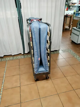 Cama supletoria plegable azul