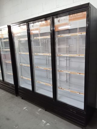 Neveras Expositoras de Bebidas Nuevas
