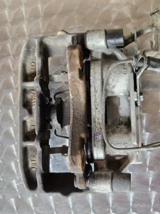 Pinzas de freno delanteras Audi