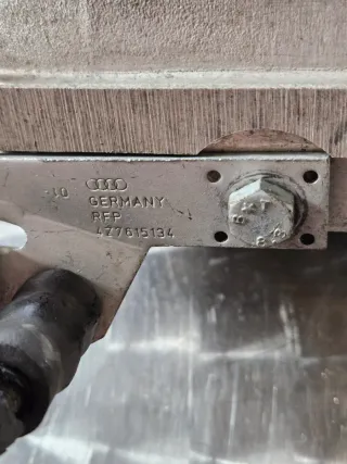 Pinzas de freno delanteras Audi