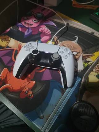 PS5 750GB Blanca Como Nueva