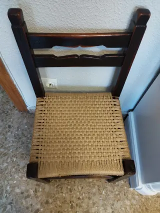Silla antigua mimbre madera 1950