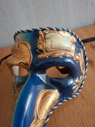 Maschera veneziana lunga blu e oro