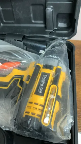 Taladro Inalámbrico 12V Ligero y Compacto