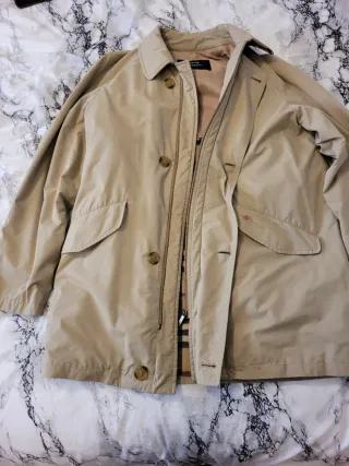 Gabardina Burberry Beige Talla M