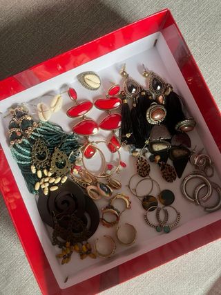 Lote Joyería: Pendientes, Anillos, Pulseras