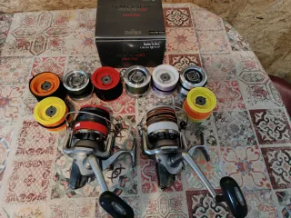 Pareja de carretes Daiwa Powersurf 4000QD